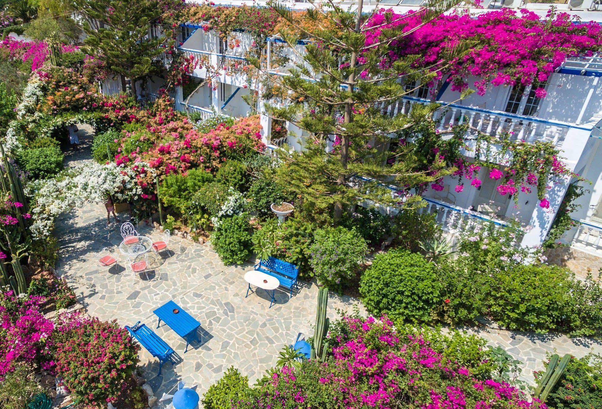 Angelika Aparthotel Alinda  Exterior foto